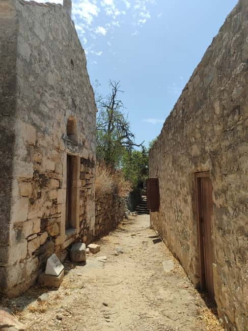 Aegina: Agios Nektarios Monastery and Paliachora Tour - The Scenic Hilltop of Paliachora