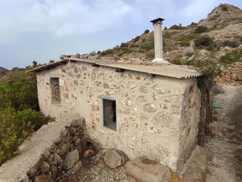 Aegina: Temple of Zeus & Hypapante Church/Shelter - Logistics and Group Experience
