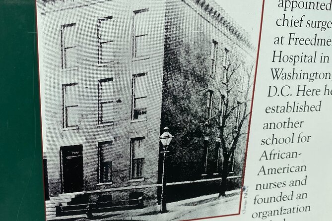 African American Heritage Tour of Chicago - Hyde Park: From the Obamas to Iconic Artists