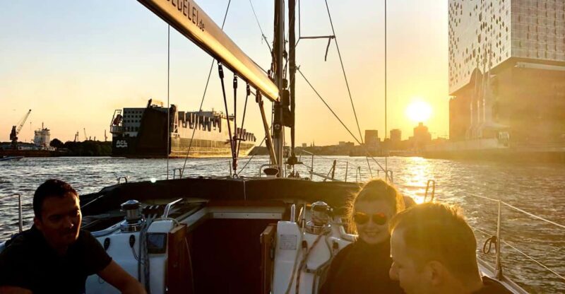 "After Work" - Sailing-Yacht Cruising Event, Hamburg/Elbe - The Skipper and Guide: Hamburg’s Maritime Expert