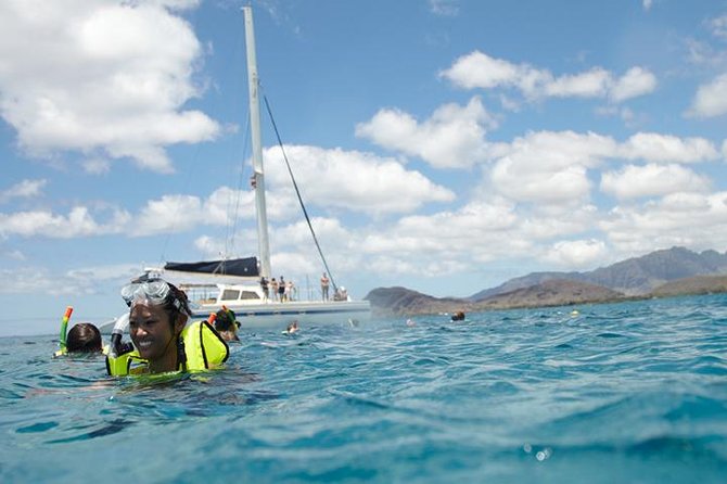 Afternoon Hawaiian Green Sea Turtle and Dolphin Snorkel and Sail - Weather and Visibility Factors Impact the Experience