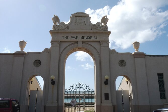 Afternoon Honolulu City Tour - Learning about King Kamehameha the Great