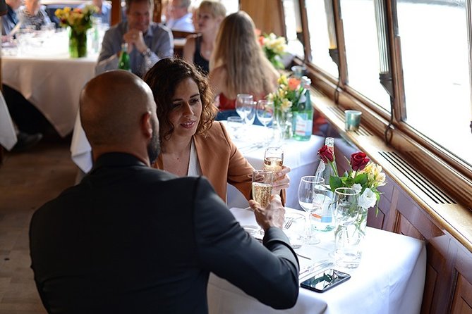 Afternoon tea Amsterdam - Tasting the High Tea: Sweet and Savory Delights