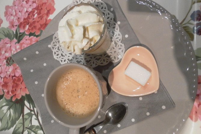 Afternoon tea in the Shabby Caravan - Key Points