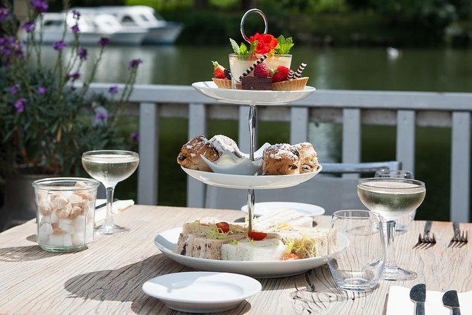 Afternoon Tea Sightseeing River Cruise in Oxford - Guide and Commentary: Personal, Informative, and Engaging