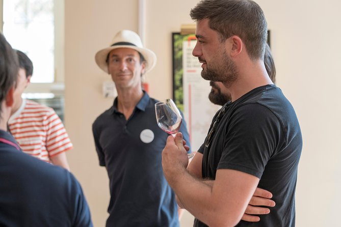 Afternoon Wine Tour to Chateauneuf du Pape from Avignon - Tasting Sessions at Le Pavillon and Château Fortia