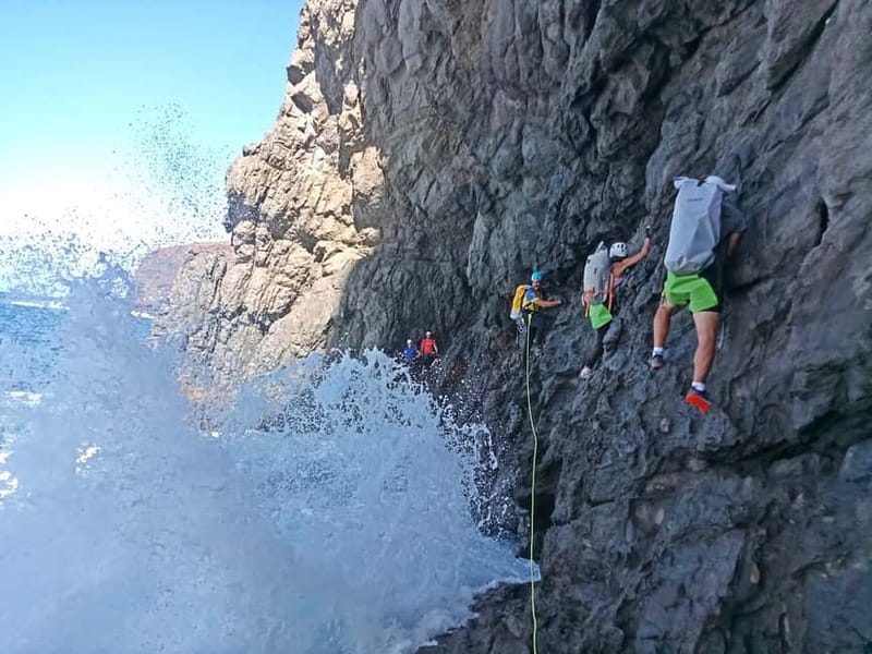 Agaete: Gran Canaria Coasteering. Marine Ferrata and Zipline - Key Points