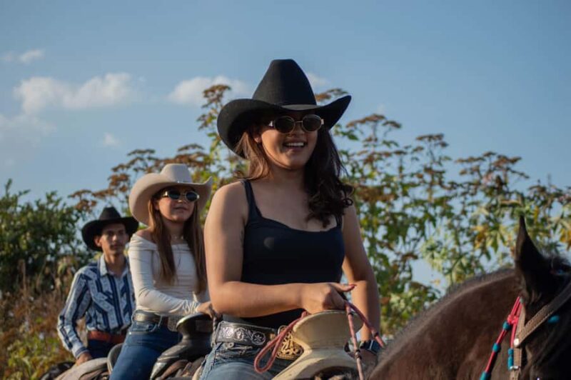 Agaves and Tequila Horseback Ride in El Arenal Jalisco - Longer Routes with Food, Drinks, and Tequila Tasting