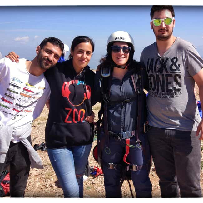 Àger: Two-Seater Paragliding Flight with Instructor - Logistics: Meeting Point and Group Size