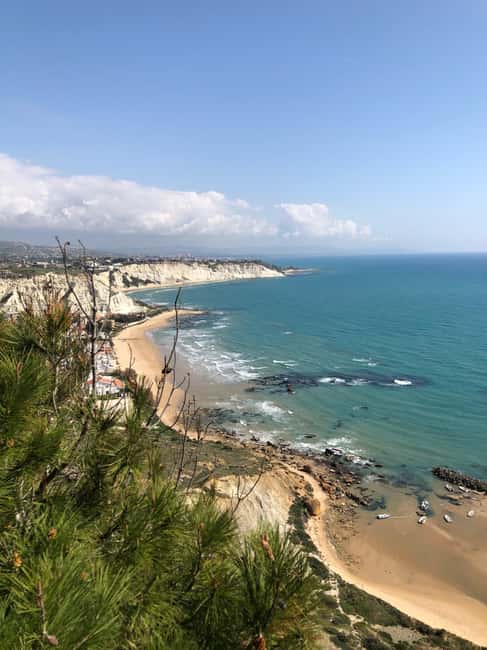 Agrigento: Aperitif dinner, art, and a breathtaking sunsetcome paint with us! - Art Supplies and Creative Freedom