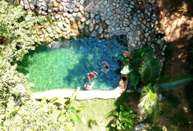 Aguas Termales A Caballo - Key Points