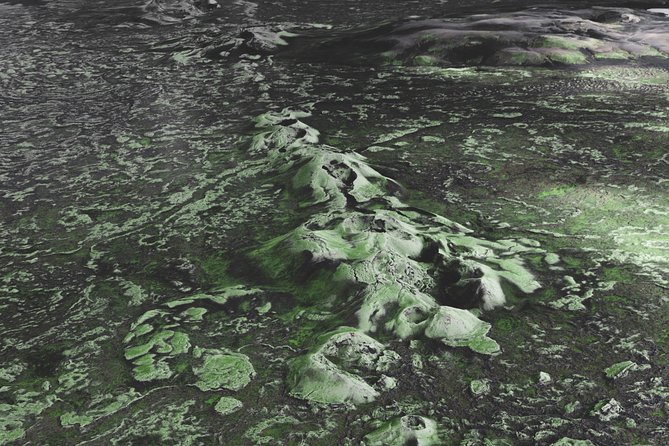 Airplane Sightseeing flight over Laki craters and highland - Exploring Skaftafell National Park from Above