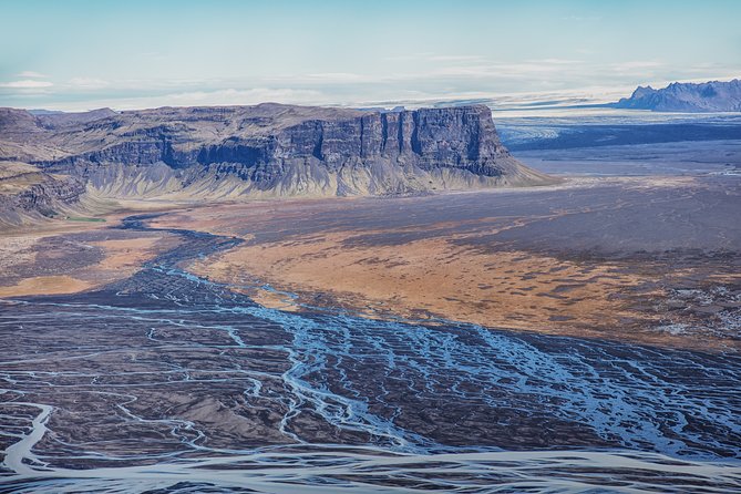 Airplane tour over black sands and riverbeds from Skaftafell - Flying Over Skeiðarársandur Glacier and Its Outlet