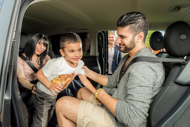 Airport Limousine Transfer: Arlanda Airport to Stockholm City 1-7 Passengers - Comfort and Inclusions on the Journey