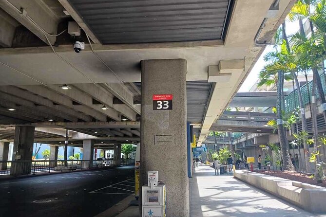 Airport Shuttle - HNL Airport to Waikiki - Real-World Experience: From the Airport to Waikiki