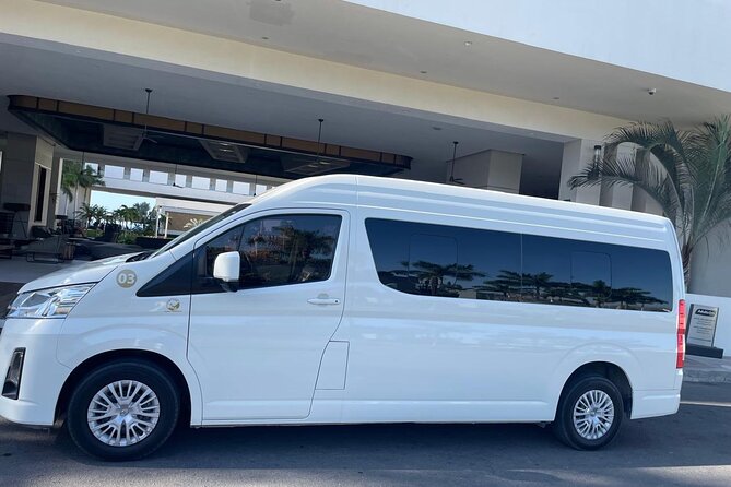 Airport (SJD): Tourist Corridor or Puerto Los Cabos round trip - Fully Vetted Vehicles with Comfort and Amenities