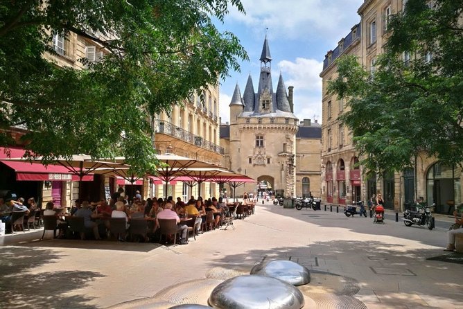 Airport Transfer: Airport BOD to Bordeaux by Business Car - Fully Private Experience with No Shared Stops