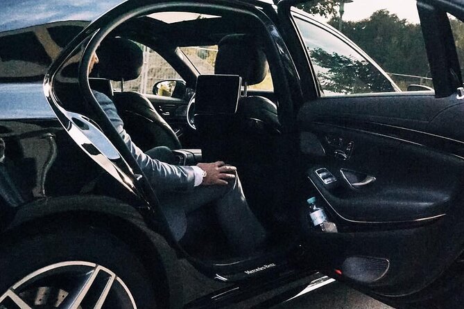 Airport Transfer: Fiumicino Airport FCO to Rome by Business Car - Key Points