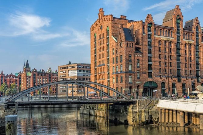 Airport Transfer: Hamburg Airport HAM to Hamburg by Business Car - Get from Hamburg Airport to the City in Style with Private Business Car Service