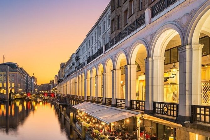 Airport Transfer: Hamburg Airport HAM to Hamburg by Business Car - Easy Booking and Availability