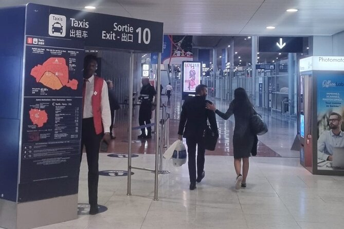 Airport Transfer Paris - Disneyland - Minivan 1-8 Passengers - Flexibility and Booking Convenience