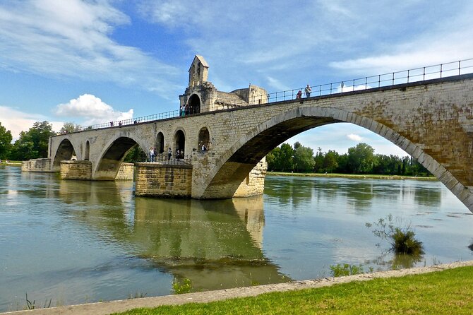 Aix en Provence and Avignon city of Popes Private Tour - Transport and Group Size