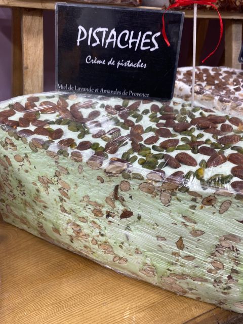 Aix-en-Provence: Guided Foodie Tour with Tastings - Tasting Regional Olive Oils at Épicerie aux Huiles