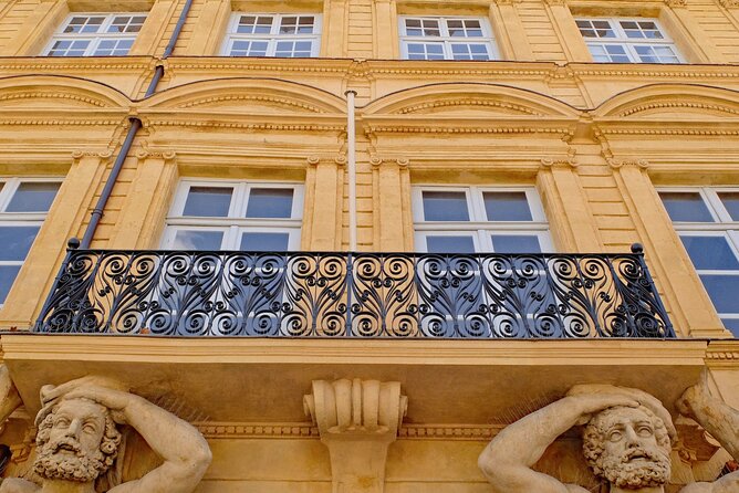 Aix-en-Provence Scavenger Hunt and Sights Self-Guided Tour - How the Tour Begins at Au Moulin de Mignet