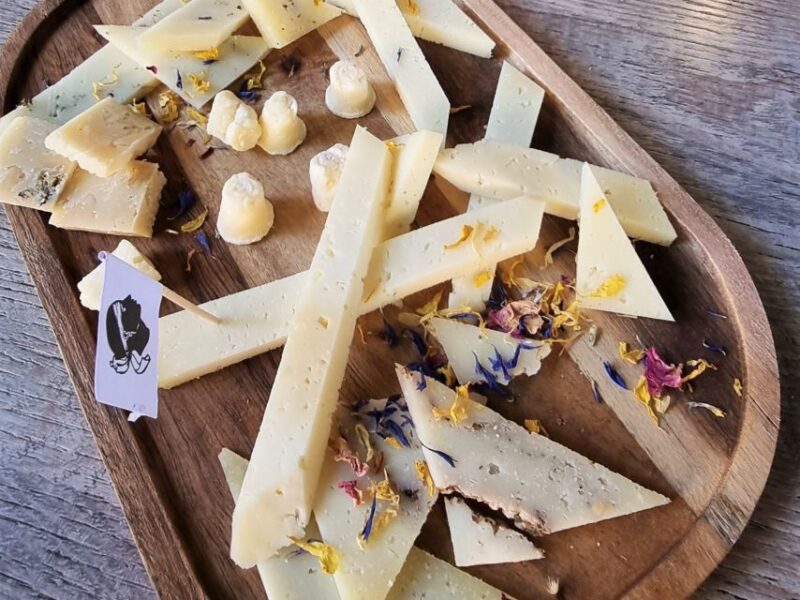 Ajaccio: Local Food Tour with Tastings - The Role of the Guides: Knowledgeable and Friendly