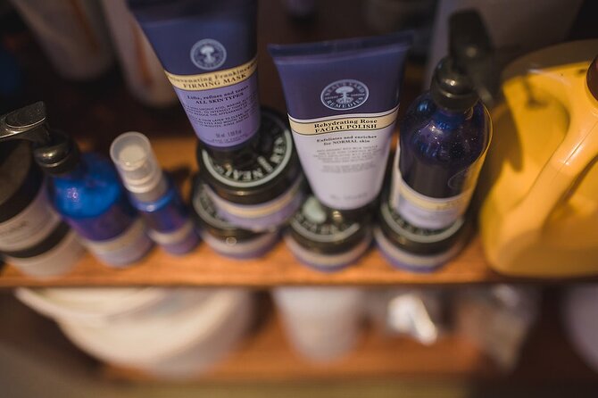 Akrotiri: Couples' Aromatherapy Massage - Practical Details and Accessibility