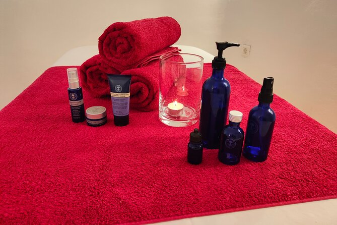 Akrotiri: Couples Departure Day Treat w Massage & Day Pool Access - Practical Details and Logistics