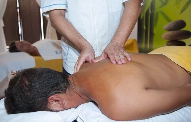 Akrotiri: Singles' Aromatherapy Massages - Aromatic Oils and Their Benefits During the Massage