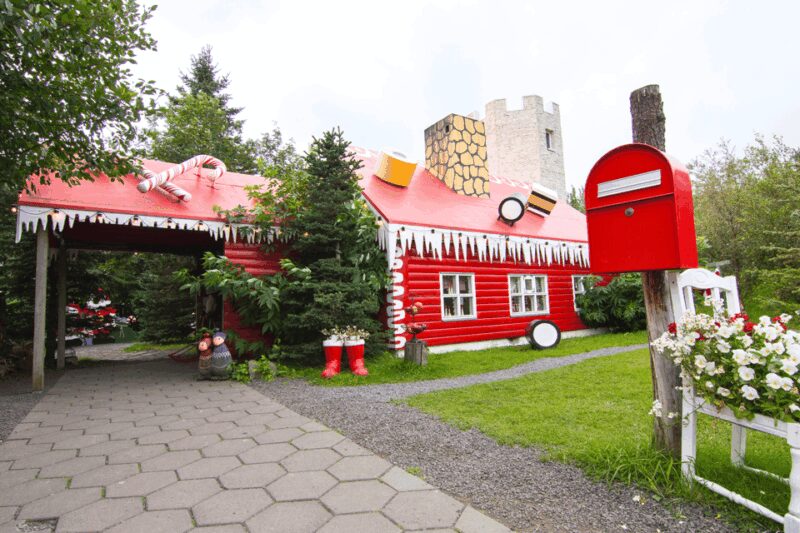 Akureyri: Goðafoss, Laufas & The Christmas House Combo Tour - The Magic of the Christmas House Year-Round Attraction