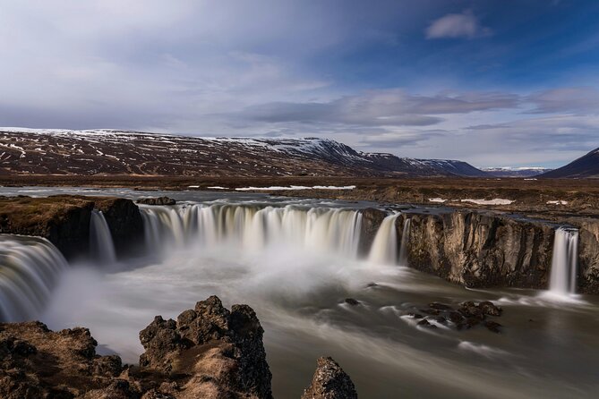 Akureyri: Godafoss Waterfall Tour & Bathing in the Forest Lagoon - Scenic Drive Through Fnjoskadalur Valley to Akureyri Viewpoint