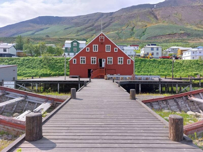 Akureyri-Siglufjörður; Half day to the arctic coastline - Who Will Appreciate This Tour Most