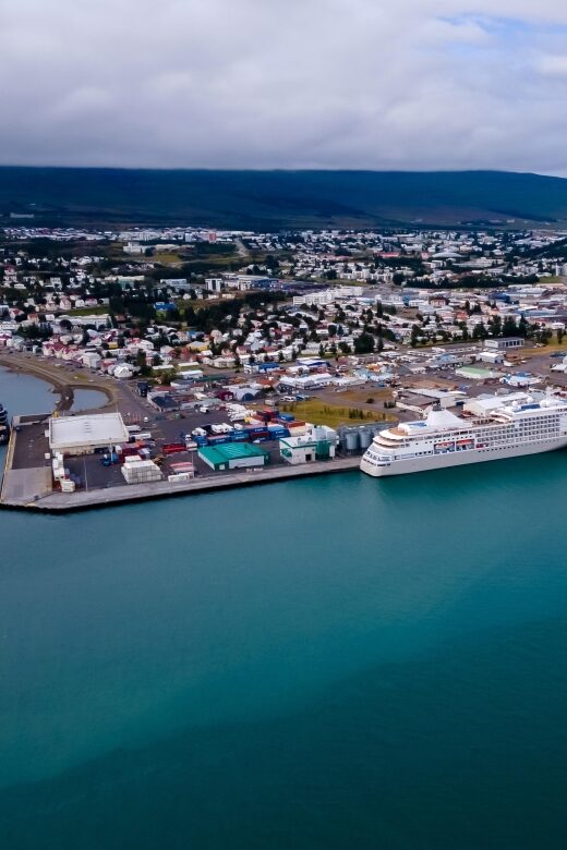 Akureyri: Whale Watching Shore Excursions - The Onboard Experience: Comfort and Convenience