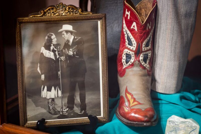 Alabama: Montgomery/Selma Area Multi-Attraction Pass - The Vineyard Tasting and Artistic Exhibits