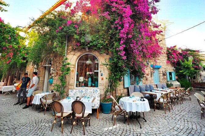 Alaçat & Çeme Chill Tour: Vibes, Streets & Snapshots - Discover the Charm of Izmir’s Coastal and Town Highlights for $120