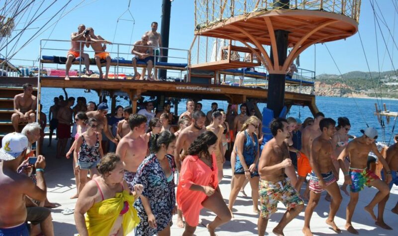 Alanya Catamaran Boat Trip with Swim Stops & Sunbathing - Practical Details and Safety Tips