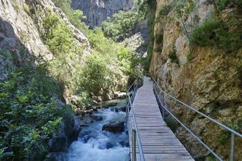 Alanya Jeep Safari: Waterfalls, Canyon & Dim River - Water Fights and Waterfalls at Çamlbel Picnic Area