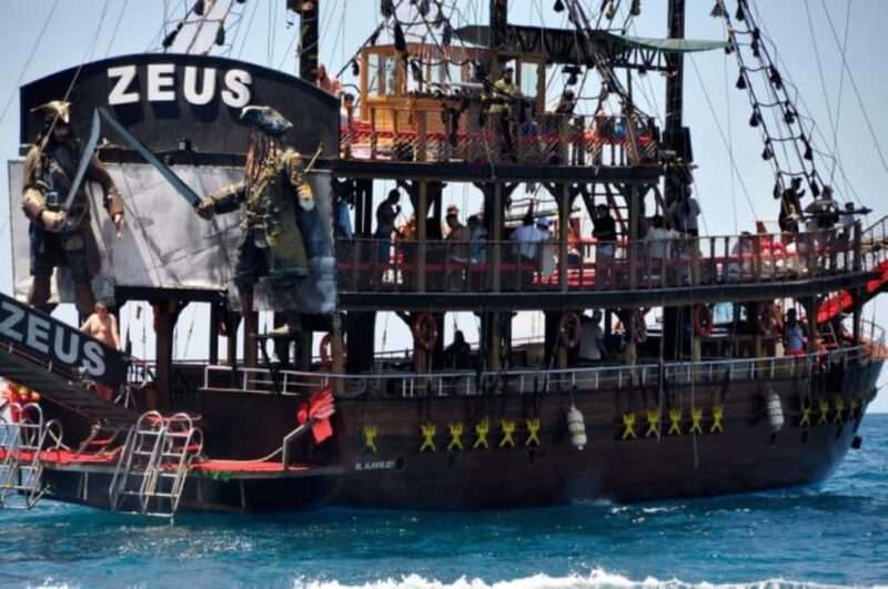 Alanya: Luxury Mega Pirate Boat W/ Lunch, Drinks & Transfer - Key Points