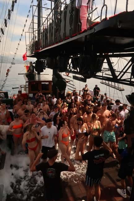 Alanya: Pirate Boat Party with Foam, Disco, Lunch & Drinks - Comfortable Onboard Facilities and Wi-Fi