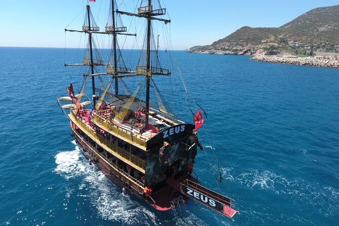 Alanya Pirate Boat Tour with Lunch, Soft Drinks & Transfer - Exploring the Hidden Wonders of the Caves