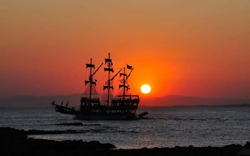 Alanya: Pirate Boat Tour with Lunch & Unlimited Soft Drinks - Unlimited Soft Drinks and Onboard Refreshments