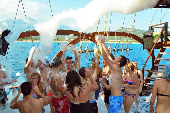 Alanya Pirate Boat Trip With Unlimited Drinks & Lunch - The Pirate-Themed Boat Itself: Multi-Deck and Fully Equipped