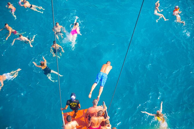 Alanya Pirate Boat with Lunch and Drinks - Buffet Lunch and Drinks: Tasty Food or Variable Quality?