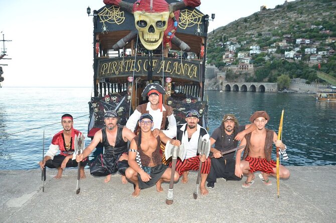 Alanya: Pirates Yacht Tour with Lunch and Soft Drinks - Exploring Devil’s Cave, Mud Cave, and Ula Beach