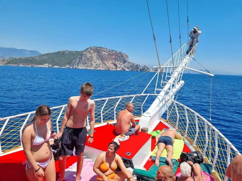 Alanya: Relaxing Boat Tour w/ Lunch, Without Foam Loud Music - Comparing This Tour with Similar Options