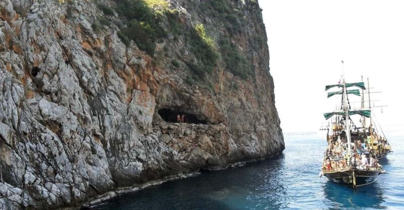 Alanya Relaxing Family Boat Tour Without Foam And Loud Music - Scenic Landmarks and Coastal Views from the Boat