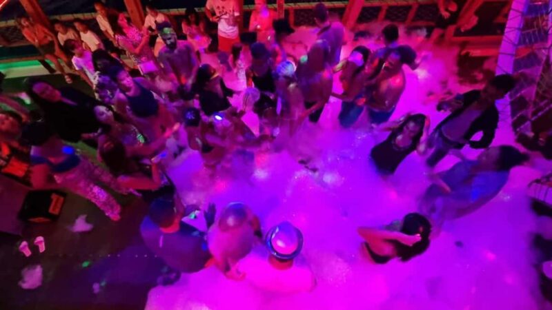 Alanya: Sunset Cruise with Dinner and Foam Party - The foam party: fun for all ages